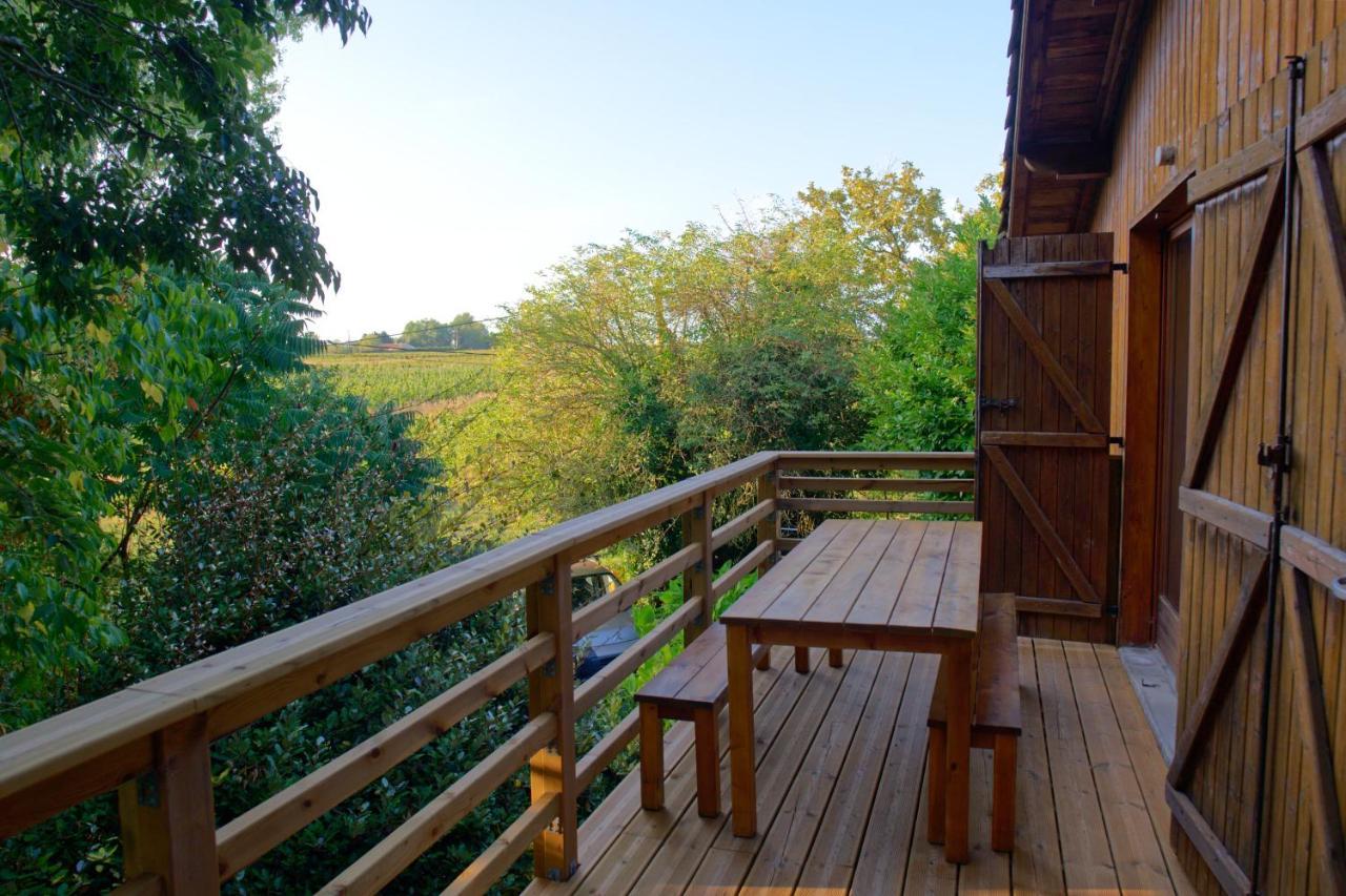 Chalet En Pleine Nature Pomerol Exterior photo